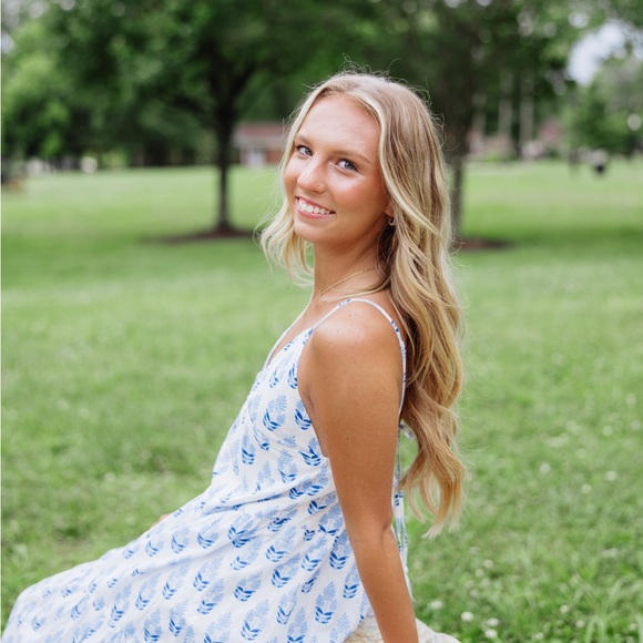 Meet your Posher, Hadley - Picture 1 of 3